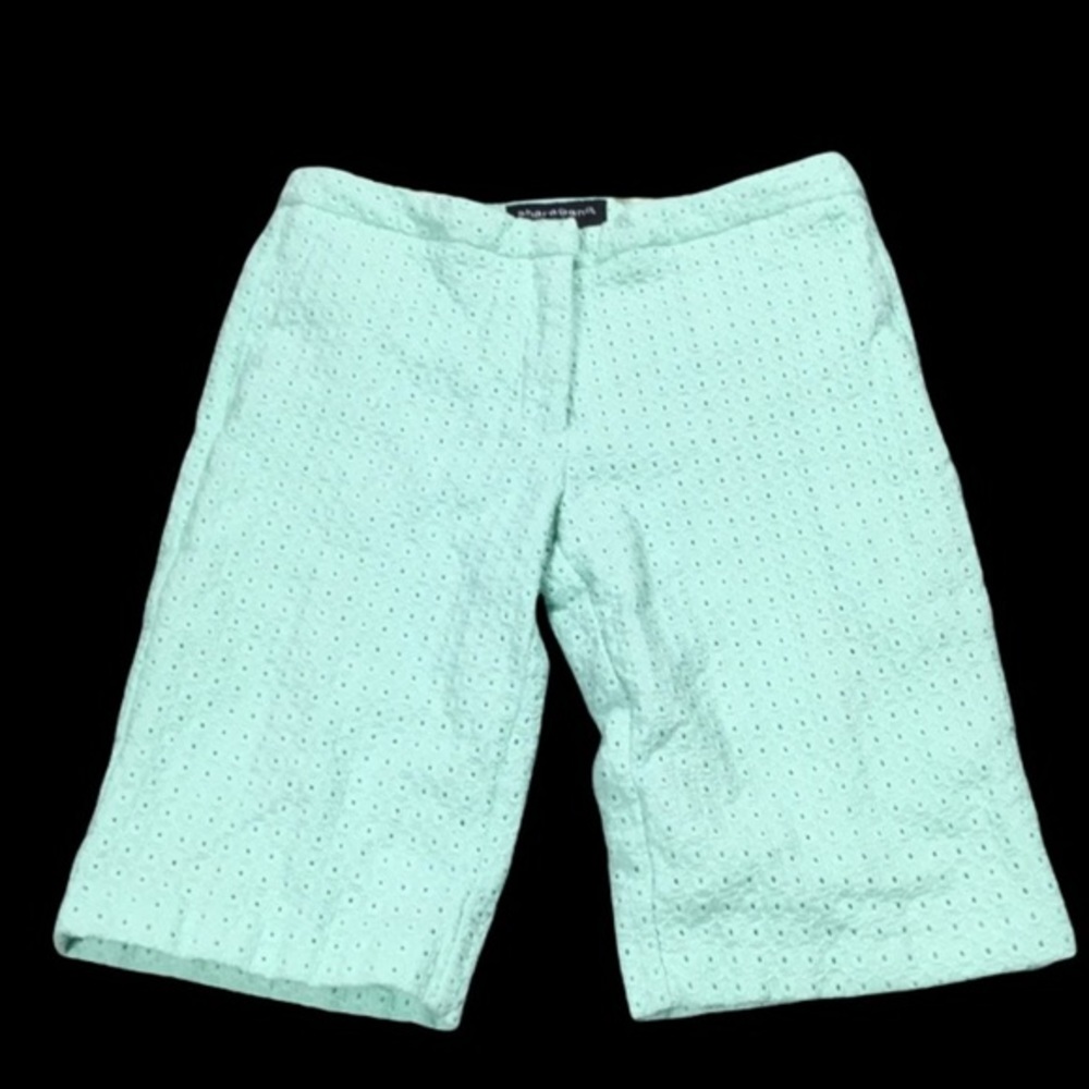 Sharagano Women’s Bermuda Shorts Size 6 / 4 (run small)